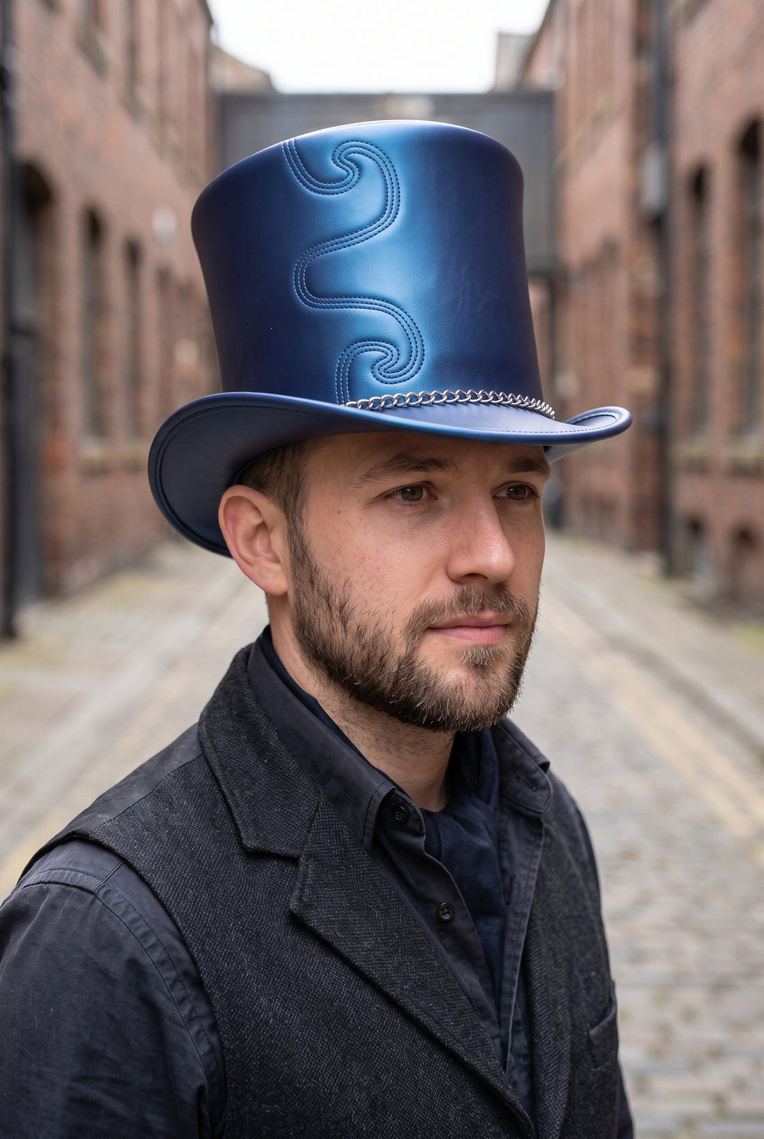 Blue Leather Steampunk Top Hat with Chain Band – Gothic Cosplay Hat